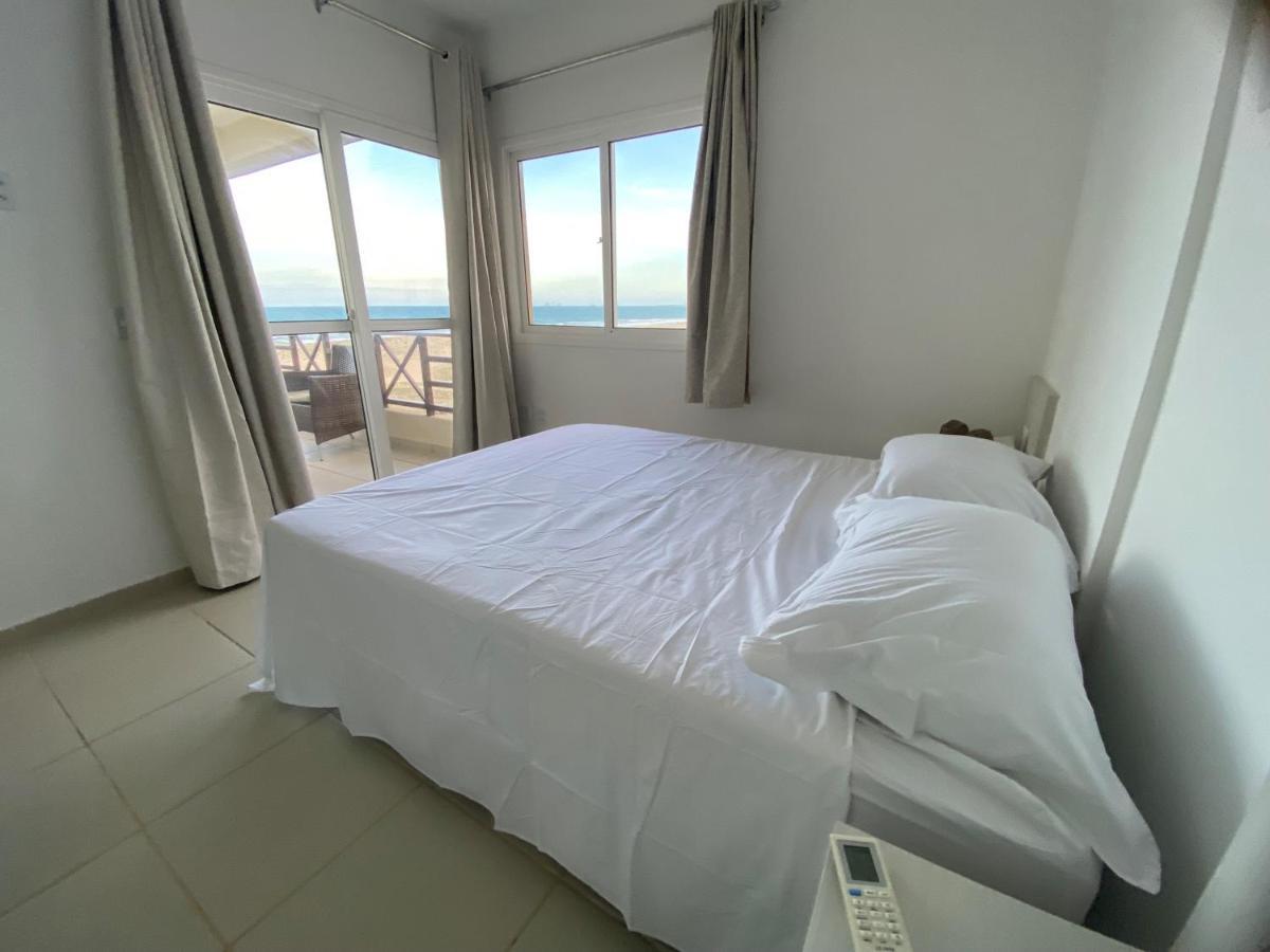 Beachfront Apt & Jacuzzi Taiba Bagian luar foto